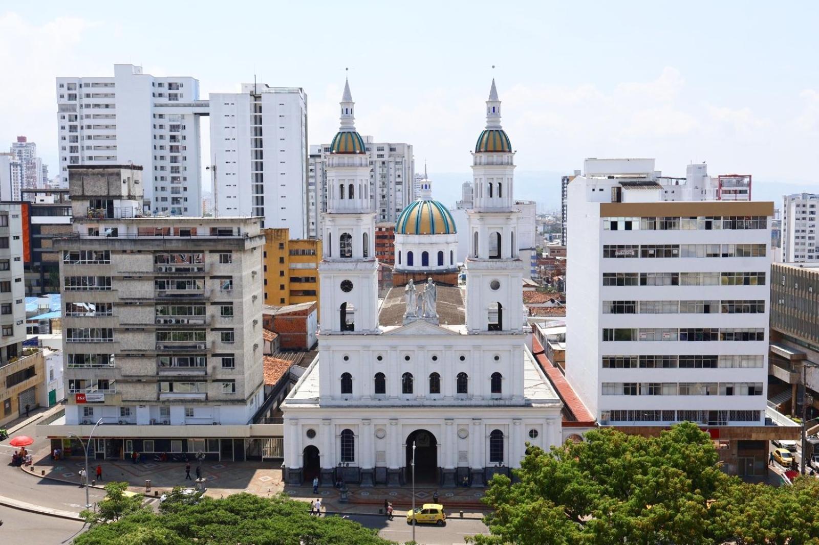 Hotel Internacional La Triada Bucaramanga Exterior photo